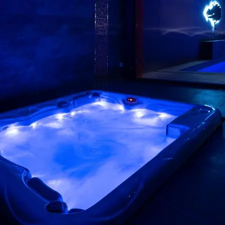 فيلة Seyal - Avec Piscine - Jacuzzi - Sauna & Climatisation لو مان